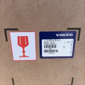 VOLVO VCE WINDOW GLASS 15082401 NEW GENUINE